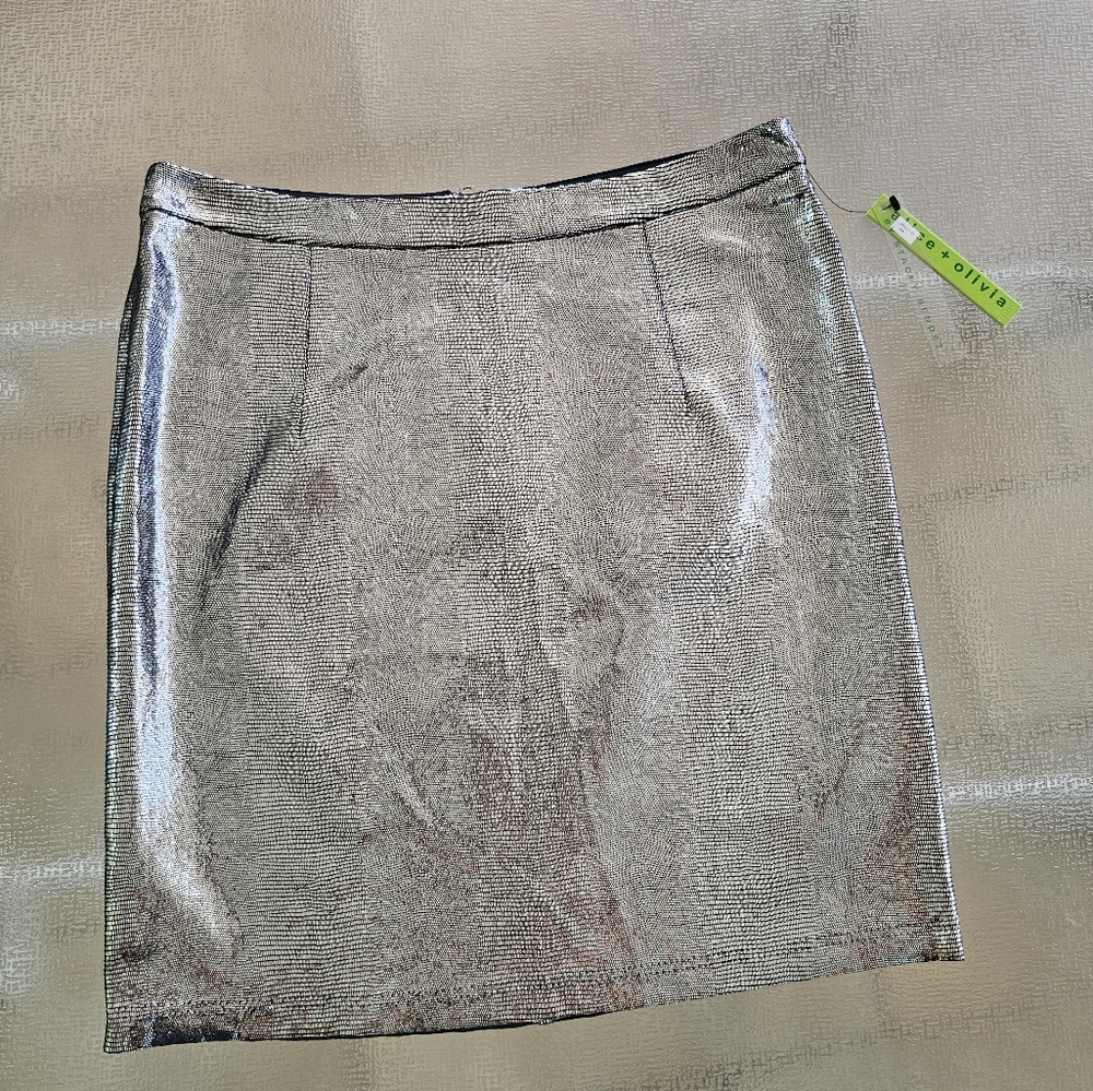 Alice + Olivia Caitlin Silver Metallic Leather Skirt Size 8 Party Glam Holiday - Picture 5 of 14